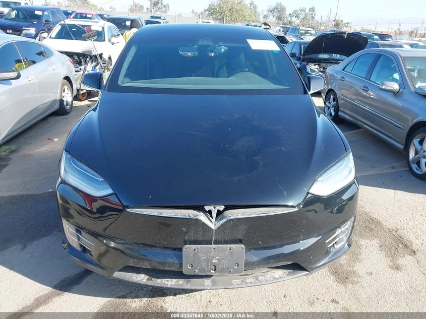 Tesla Model X 100D/75D/Long Range, снимка 12 - Автомобили и джипове - 54906940
