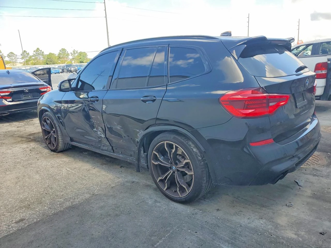 BMW X3 M* Competition* ПОДГРЕВ* ОБДУХ* 360* КАМЕРА* HUD* , снимка 4 - Автомобили и джипове - 54998851