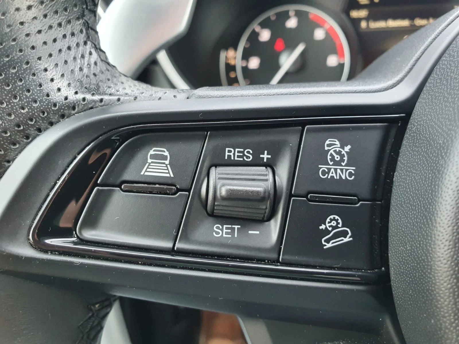 Alfa Romeo Stelvio Turbodiesel AT8 Q4 Super Business, снимка 16 - Автомобили и джипове - 55556342