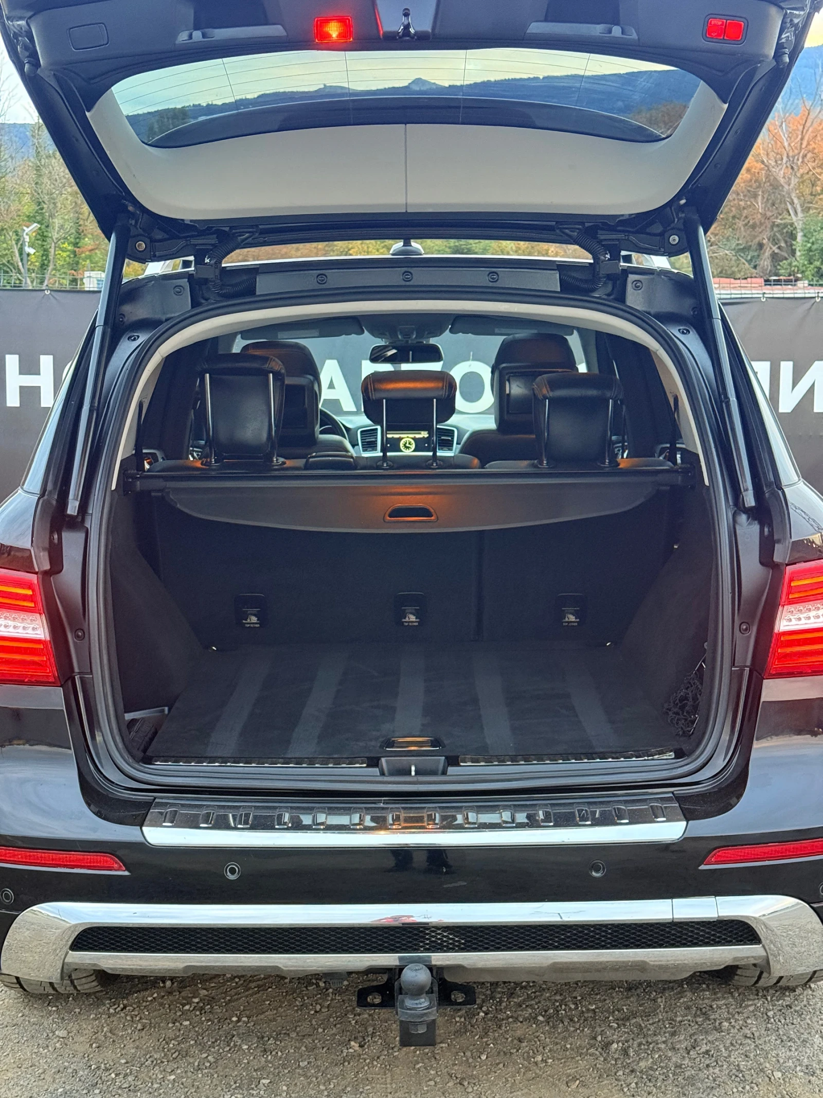 Mercedes-Benz ML 350 d/AMG/360/LED/ПАНО/TV/KEYLESS/4хПОДГРЕВ, снимка 12 - Автомобили и джипове - 56086849