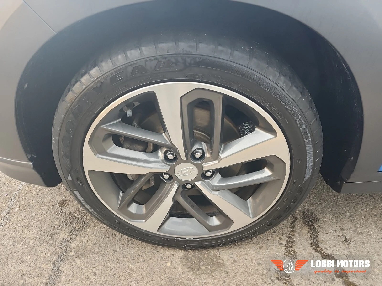 Hyundai Kona, снимка 4 - Автомобили и джипове - 56099278