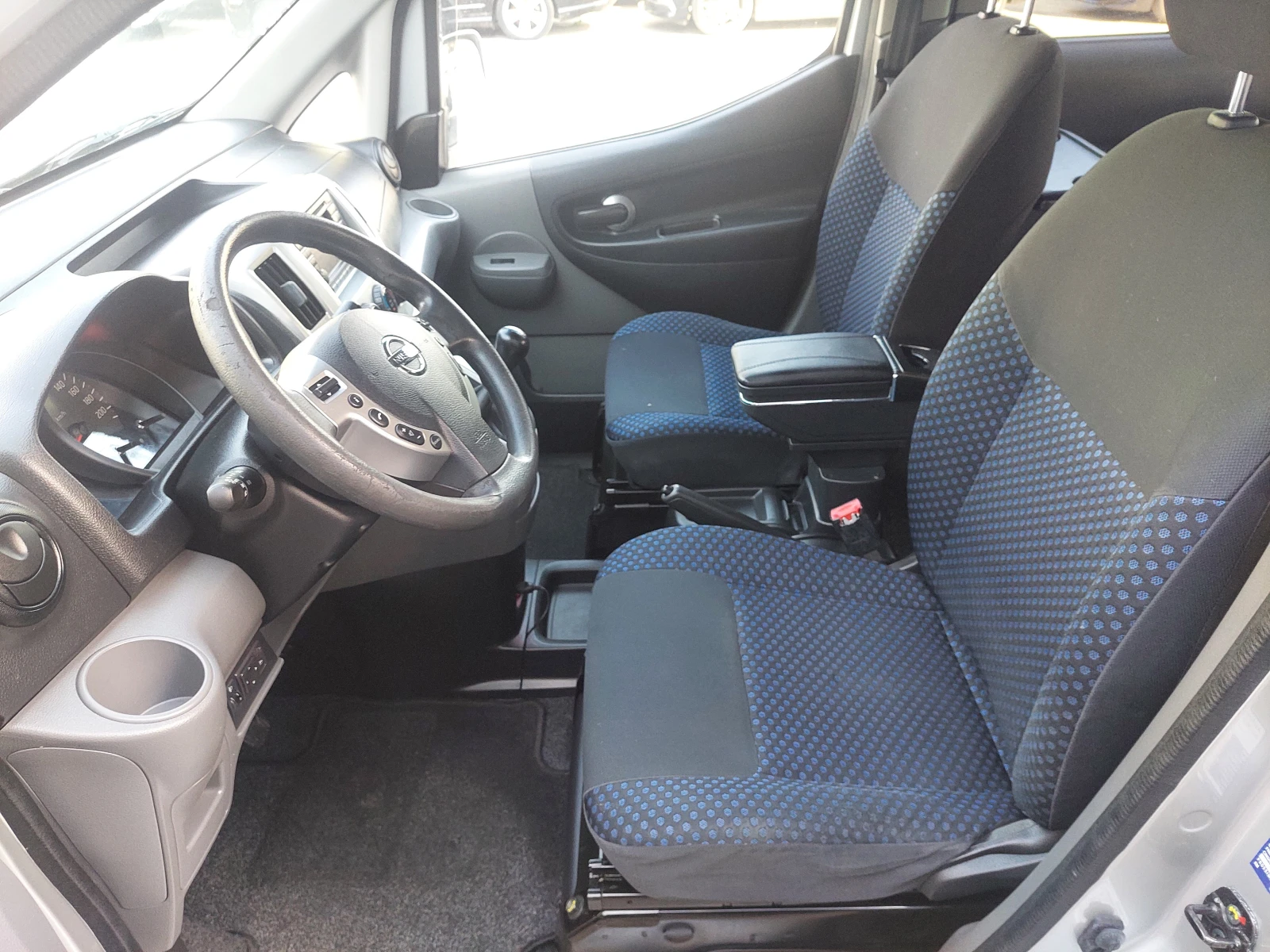 Nissan NV200 1, 6i 110ps 7места - изображение 6