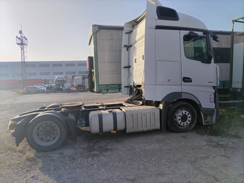 Mercedes-Benz Actros Влекач Мега, снимка 2 - Камиони - 48103544