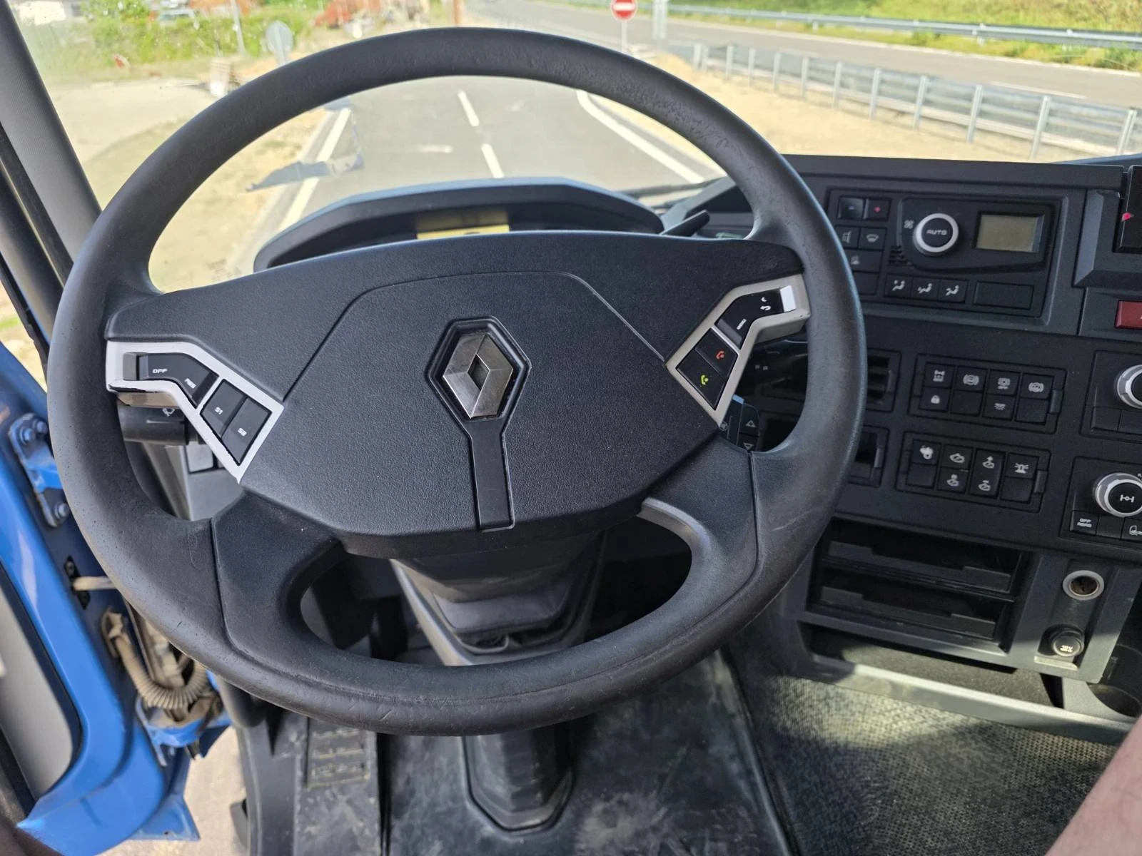 Renault K 460 Euro 6/8x4, снимка 13 - Камиони - 54194642