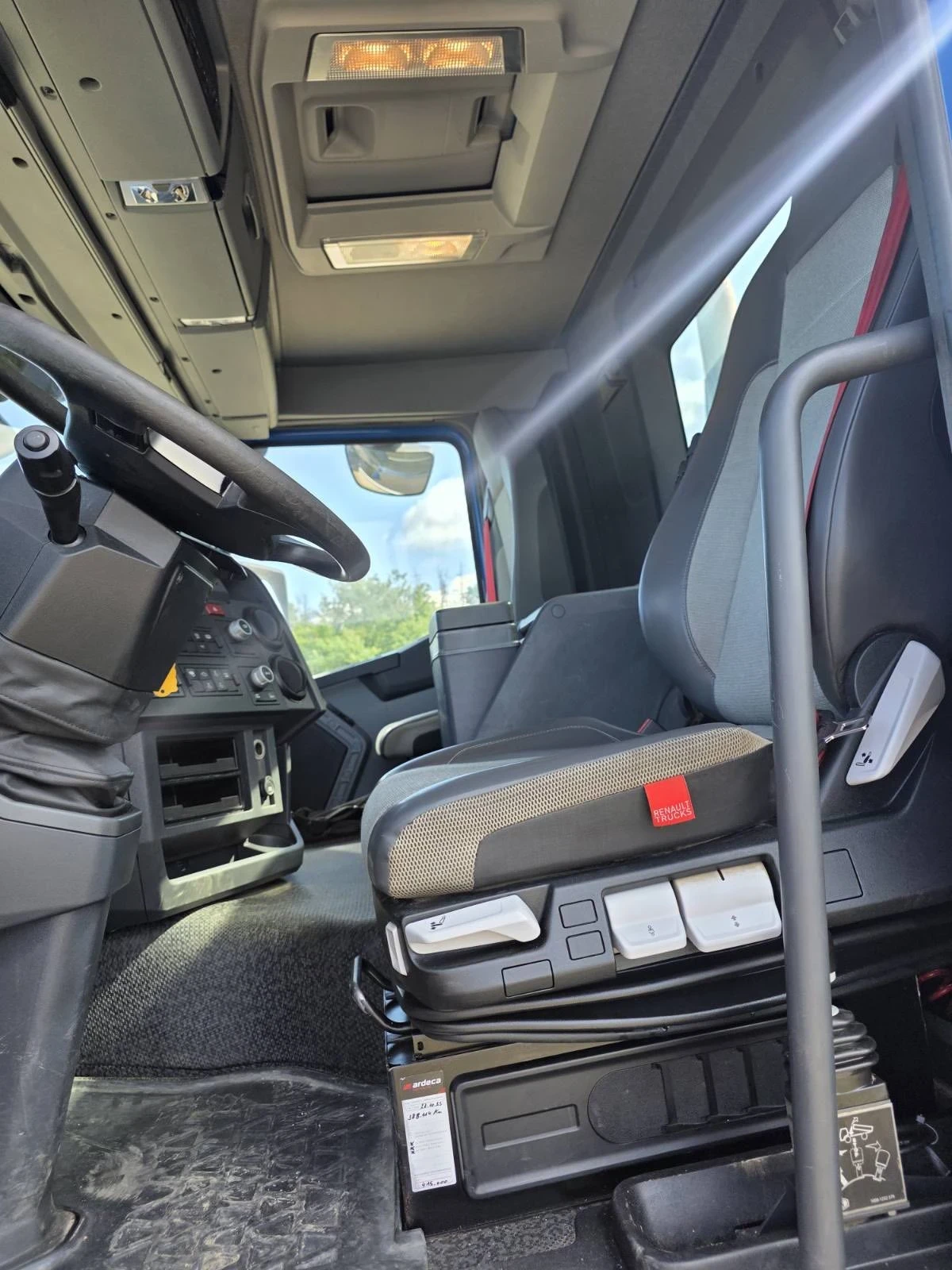 Renault K 460 Euro 6/8x4, снимка 8 - Камиони - 54194642