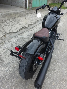     Indian Scout Bobber Thunder Black 2021