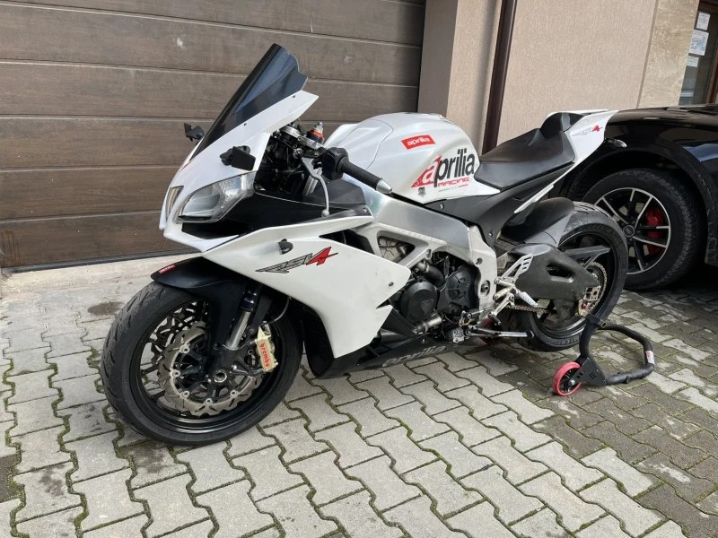 Aprilia RSV4