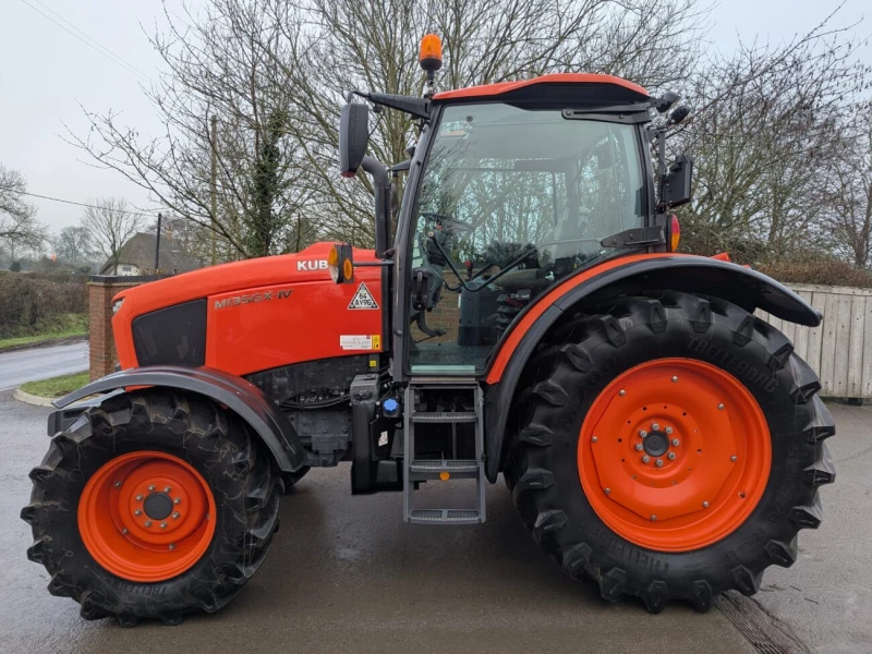 Трактор Kubota  M135 GX-IV, снимка 1 - Селскостопанска техника - 48766038