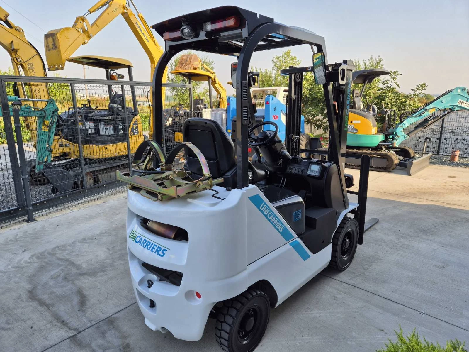  Nissan UNIcarriers * +  *  *   *  | Mobile.bg   5