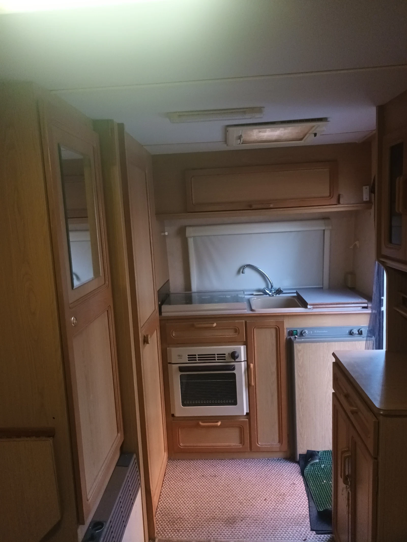 Каравана Други Swift  - изображение 7