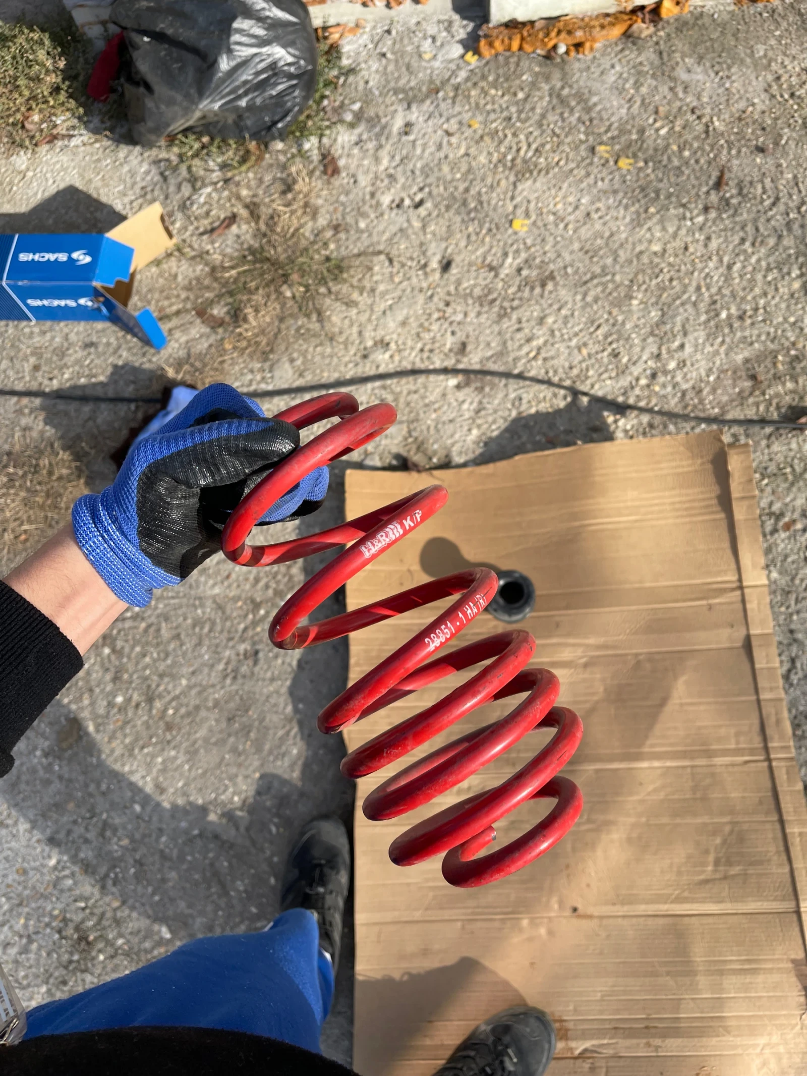 �������� ������� �������� H&R 4 ������� + 4 ����������� | Mobile.bg � ����������� 1