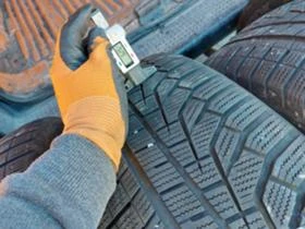 Гуми Зимни 255/55R20, снимка 4