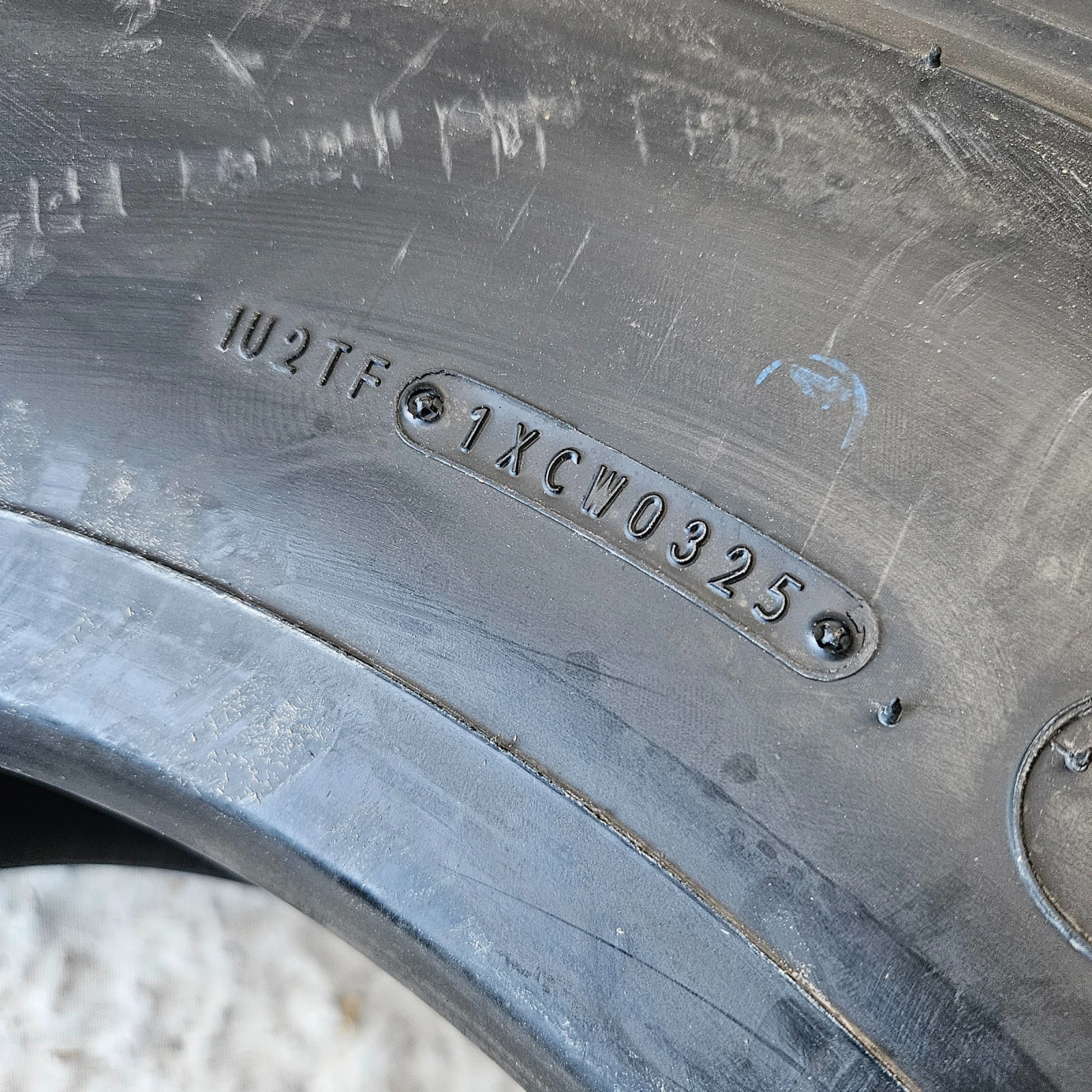 Гуми, снимка 13 - Гуми и джанти - 49349817