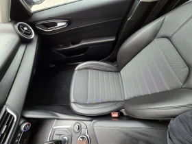 Alfa Romeo Giulia 2.2 JTD 180, снимка 11