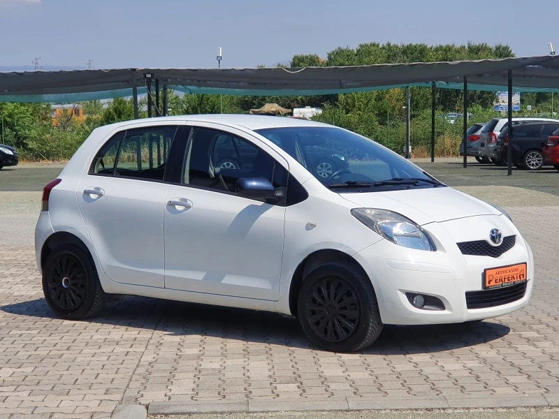 Toyota Yaris 1.0 бензин 69к.с., снимка 6 - Автомобили и джипове - 37514211