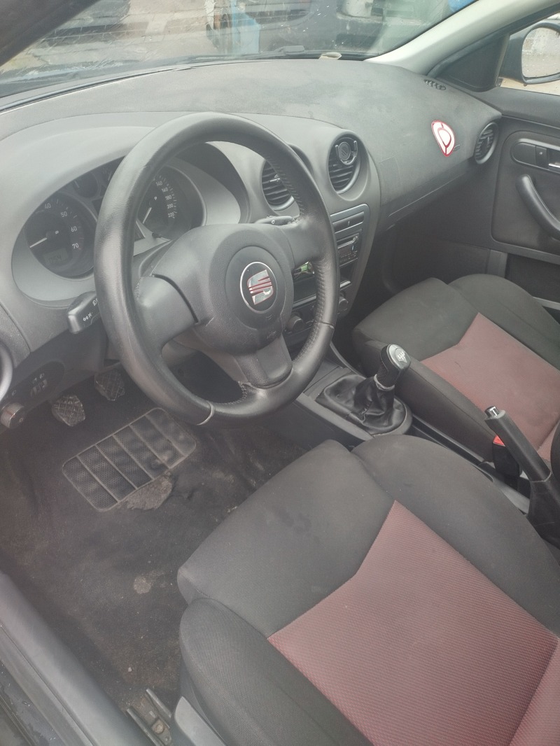 Seat Ibiza 1,4, снимка 6 - Автомобили и джипове - 39861695