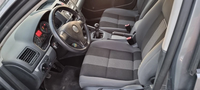 VW Golf 1.6 ГАЗ, снимка 8 - Автомобили и джипове - 46538760