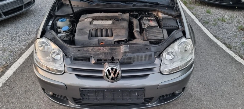 VW Golf 1.6 ГАЗ, снимка 11 - Автомобили и джипове - 46538760