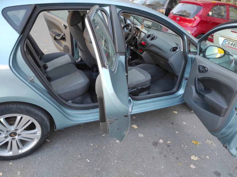 Seat Ibiza 1.4 Газ * клима* , снимка 13 - Автомобили и джипове - 47816348