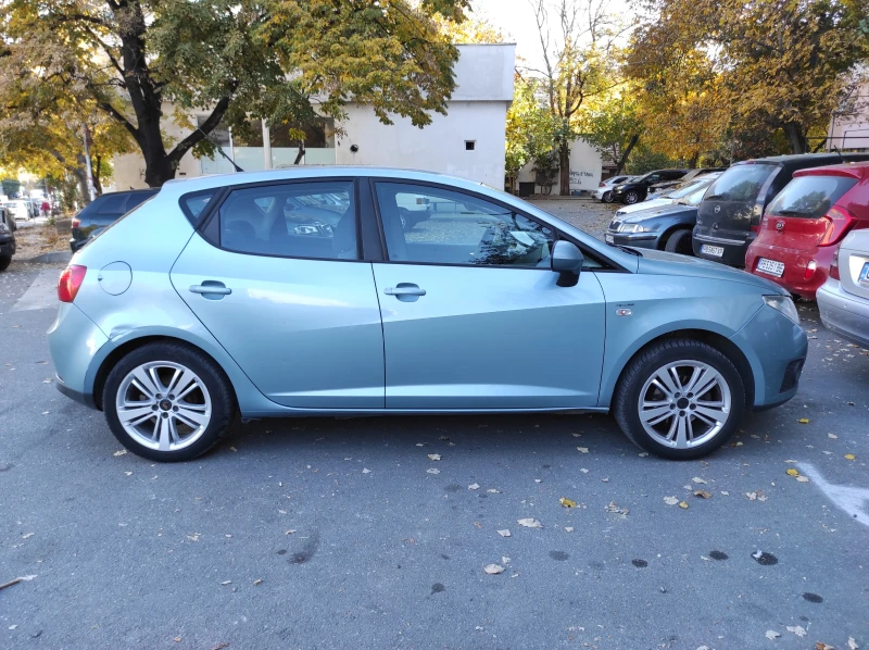 Seat Ibiza 1.4 Газ * клима* , снимка 8 - Автомобили и джипове - 47816348