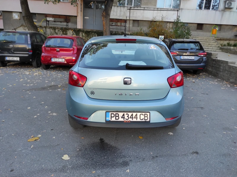 Seat Ibiza 1.4 Газ * клима* , снимка 6 - Автомобили и джипове - 47816348