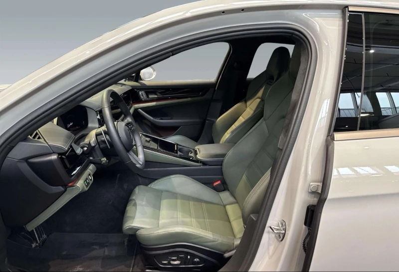 Porsche Panamera TURBO E-HYBRID/FACELIFT/SPORT DESIGN/BOSE/MATRIX/, снимка 8 - Автомобили и джипове - 52157521