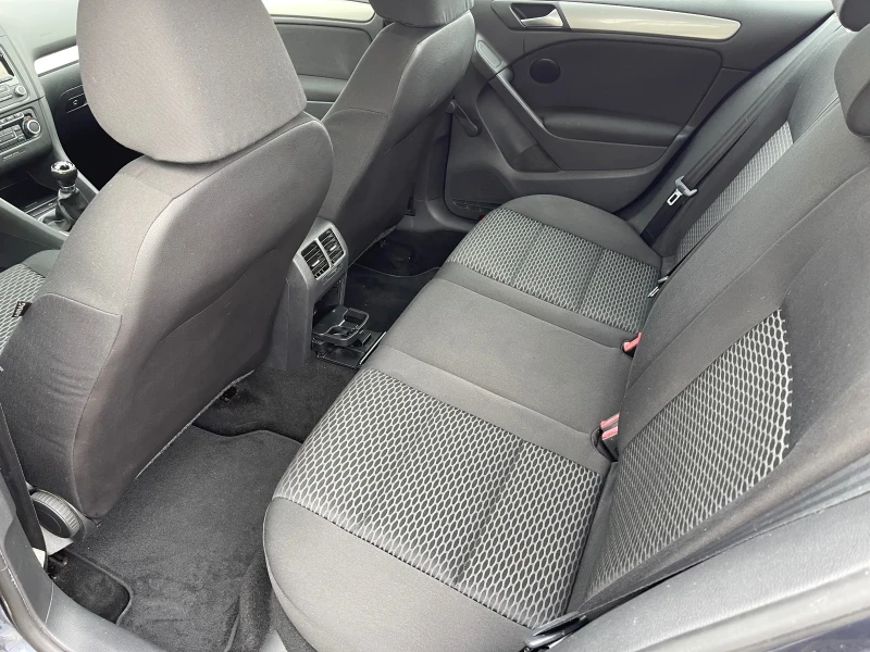 VW Golf, снимка 9 - Автомобили и джипове - 52427199