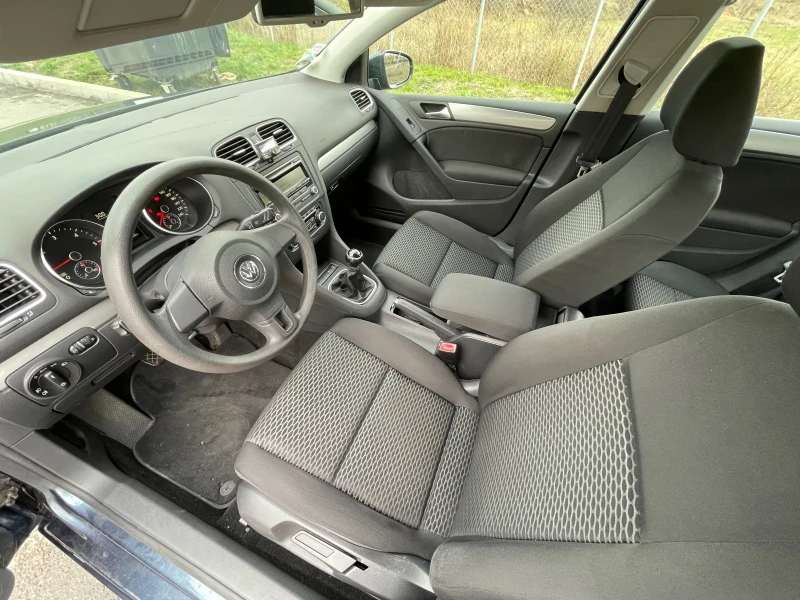 VW Golf, снимка 8 - Автомобили и джипове - 52427199