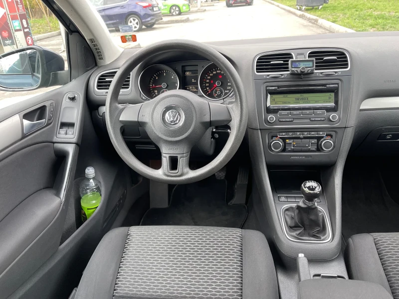 VW Golf, снимка 10 - Автомобили и джипове - 52427199