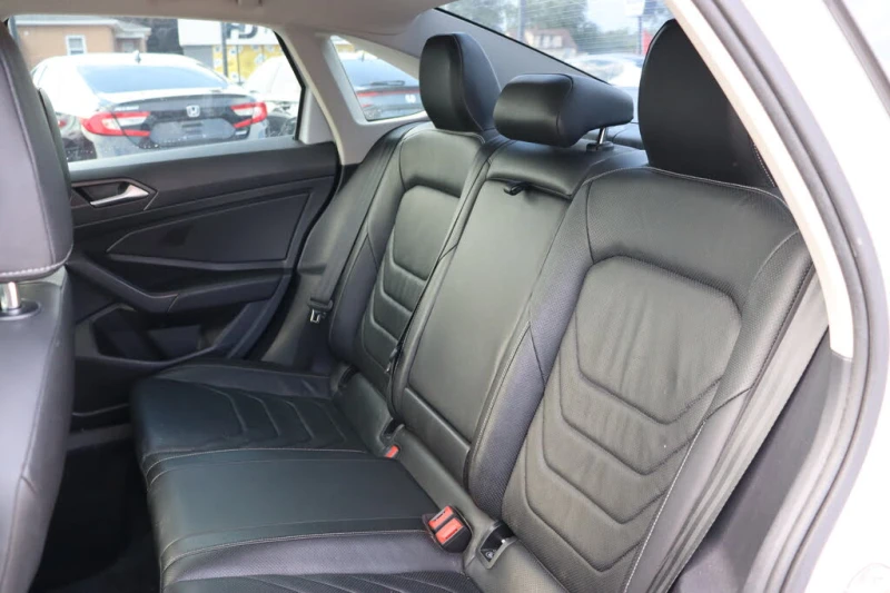 VW Jetta Execline FWD АвтоКредит* (ЦЕНА ДО БГ), снимка 15 - Автомобили и джипове - 52619481