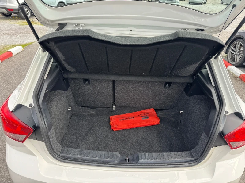 Seat Ibiza 1.6 TDI Style , снимка 13 - Автомобили и джипове - 53190327