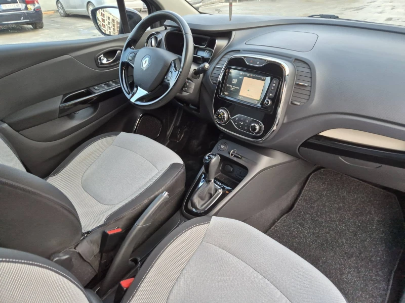 Renault Captur 1.2 Tce avtomat, снимка 15 - Автомобили и джипове - 53191224