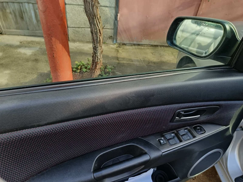 Mazda 3, снимка 11 - Автомобили и джипове - 53431598