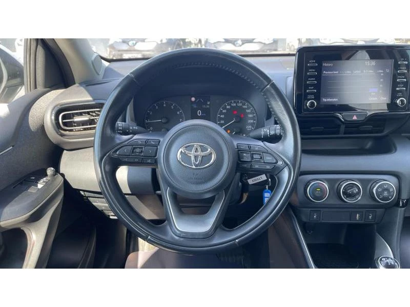 Toyota Yaris, снимка 9 - Автомобили и джипове - 47289412