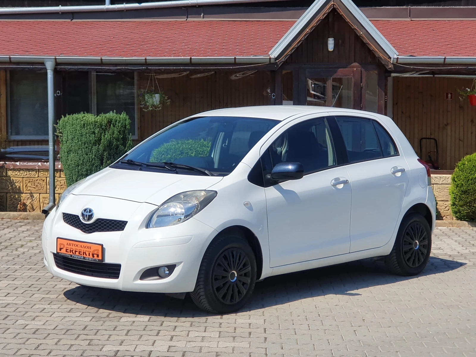 Toyota Yaris 1.0 бензин 69к.с., снимка 1