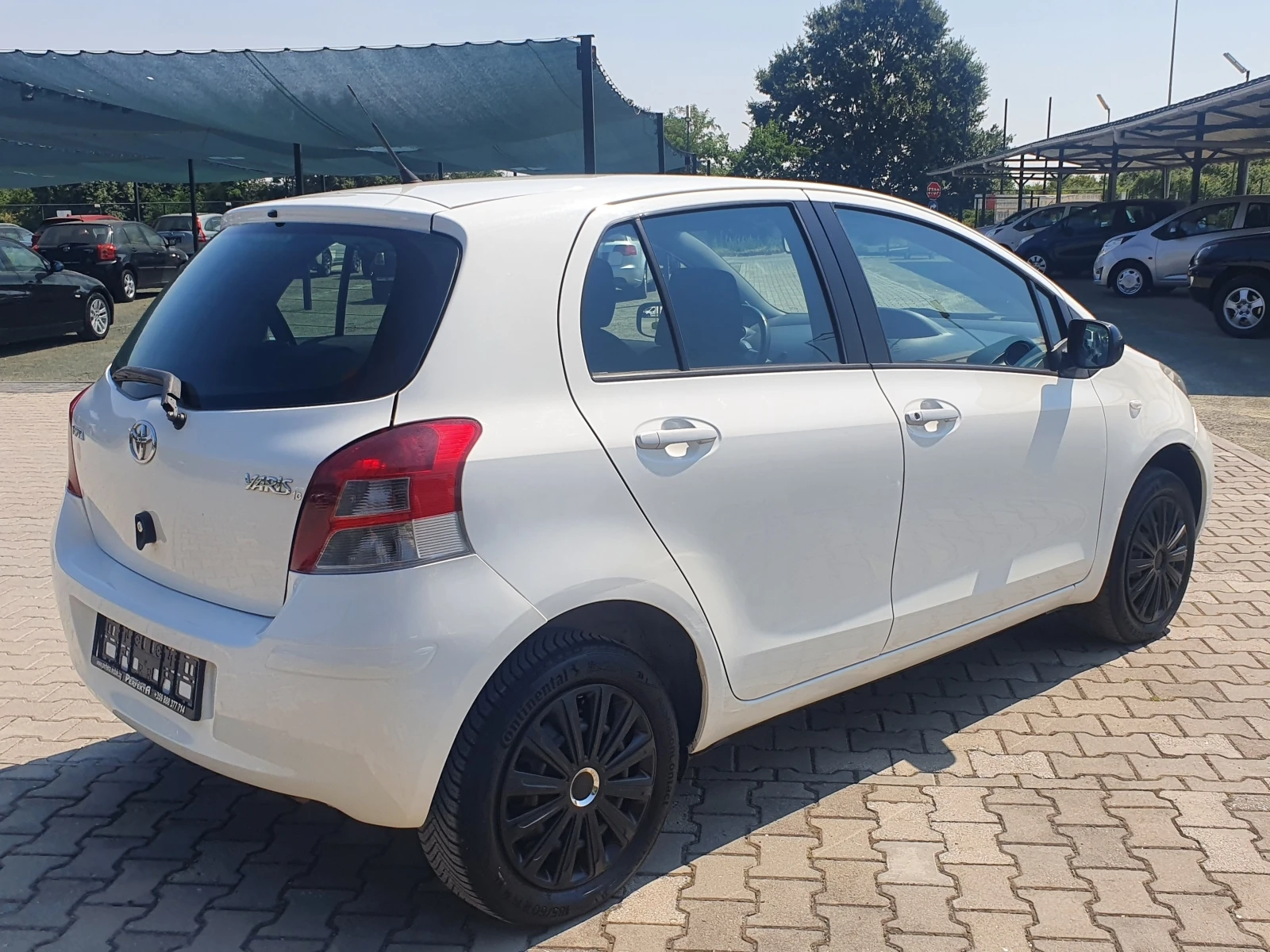 Toyota Yaris 1.0 бензин 69к.с. - изображение 7