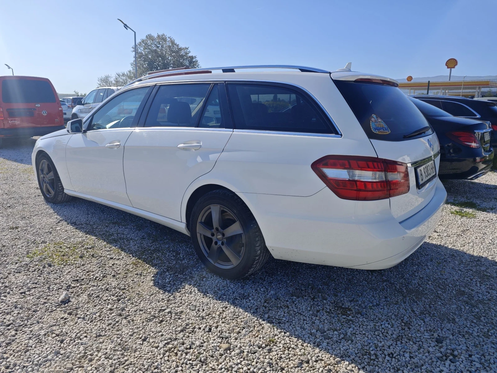 Mercedes-Benz E 200 Елеганс 136кс - изображение 6