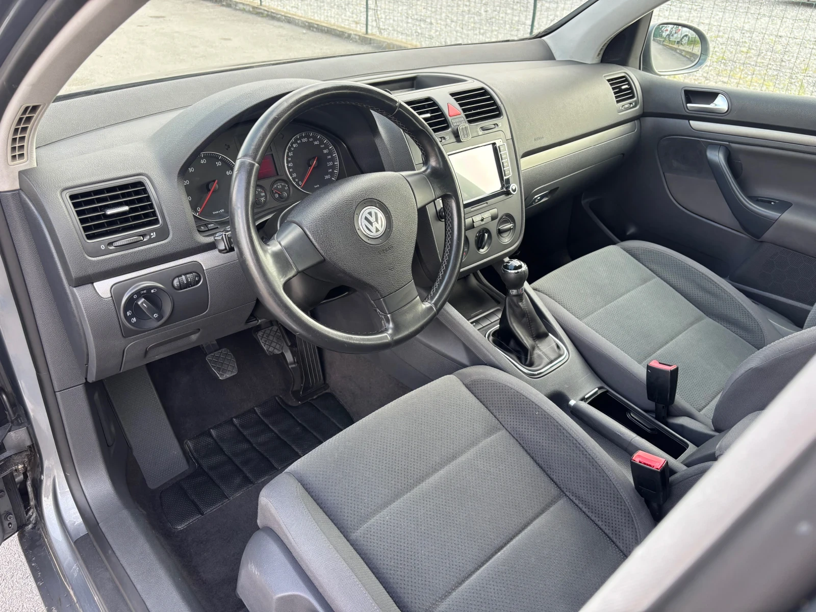 VW Golf 1.6 i 102 к.с. - изображение 6