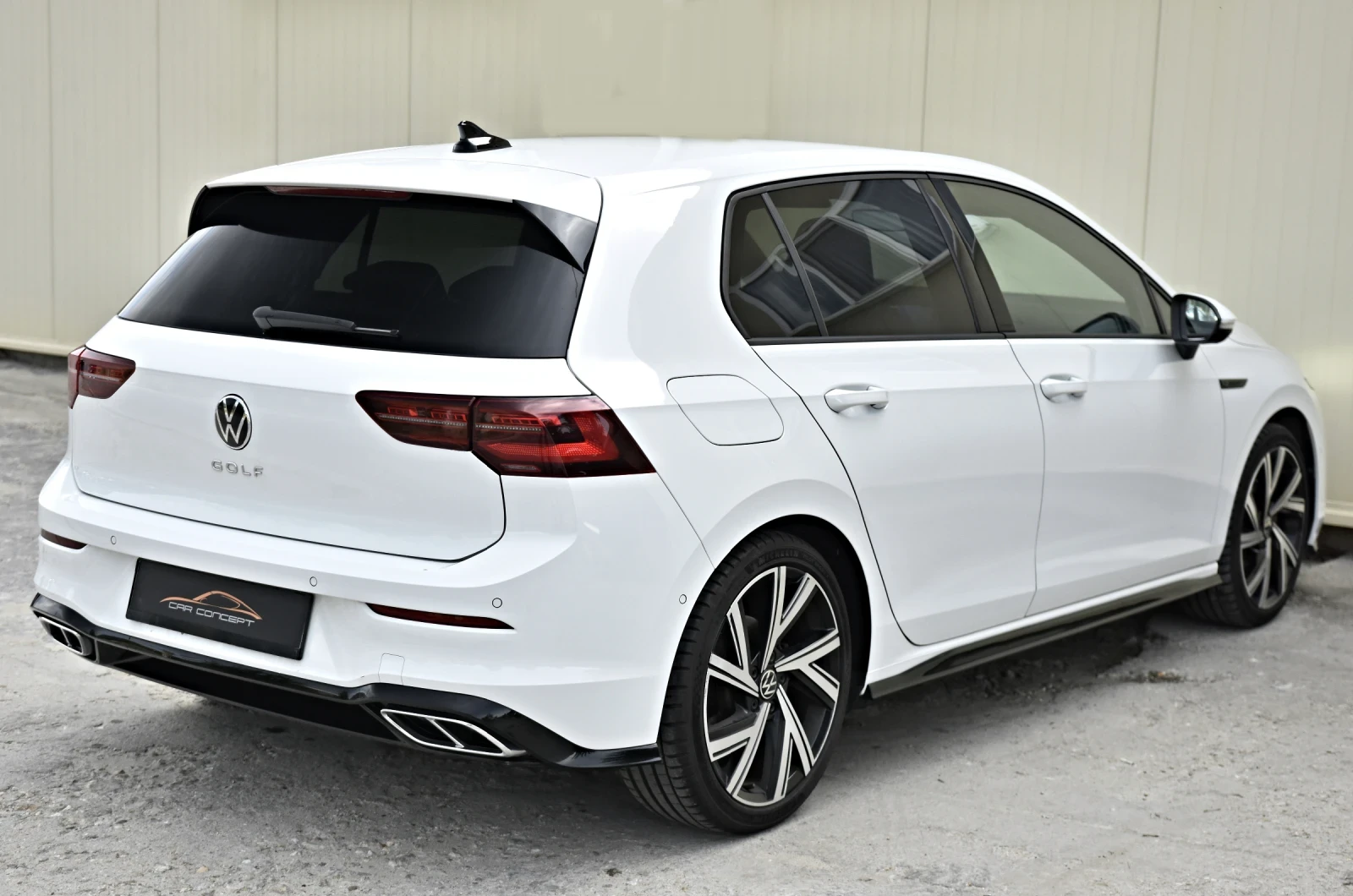 VW Golf 2.0TDI R-LINE 150H.P DISTRONIK+ RS-SITZE HEAUP - изображение 4