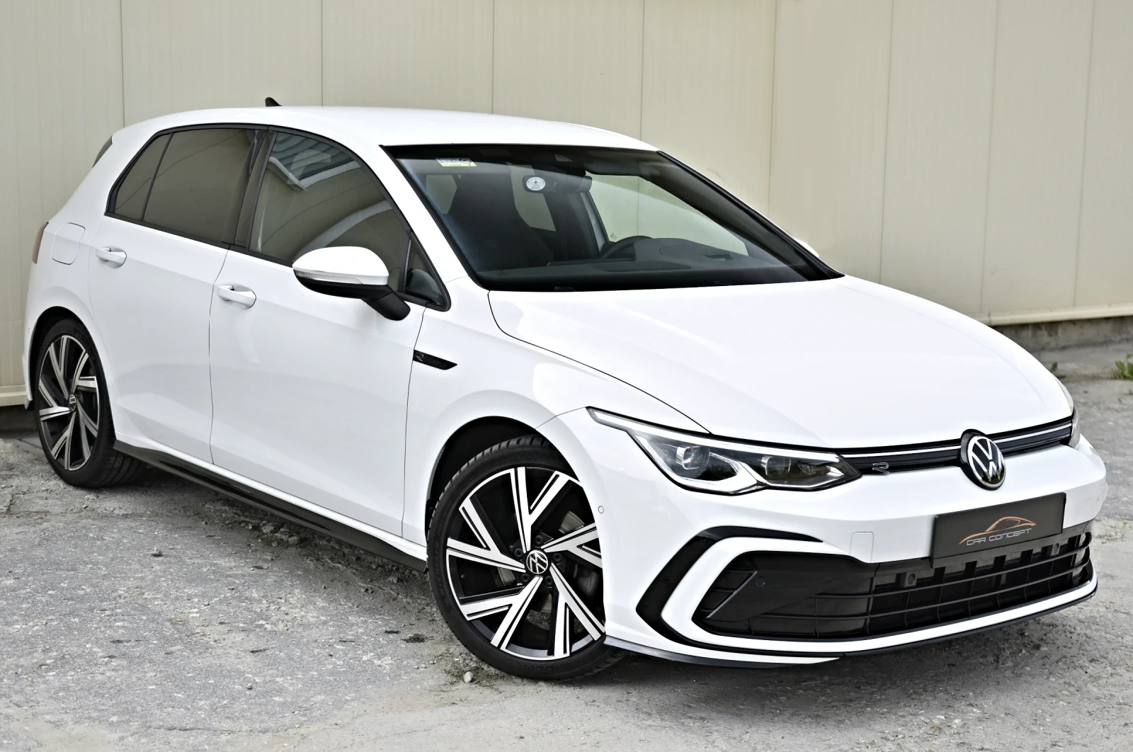 VW Golf 2.0TDI R-LINE 150H.P DISTRONIK+ RS-SITZE HEAUP - изображение 3