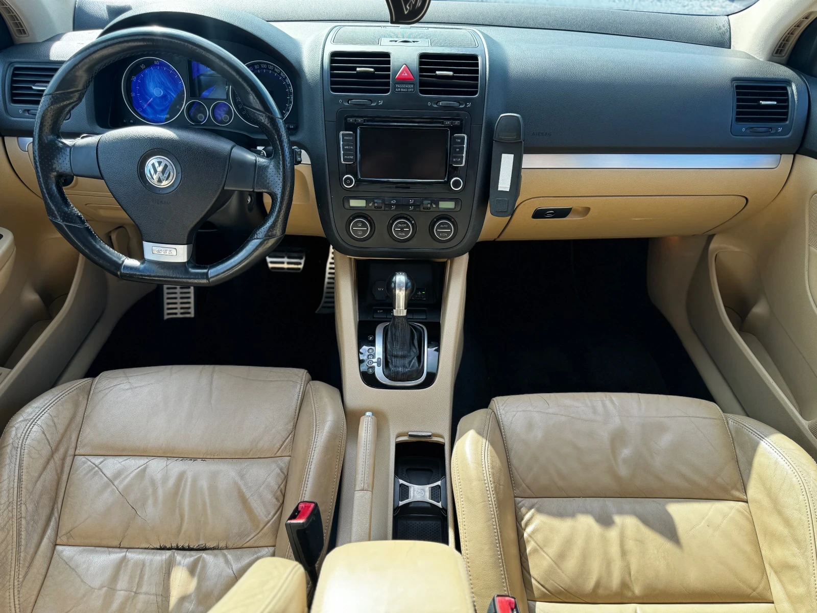 VW Golf GTI/200kc/2.0i/AUTOMATIC/Сервизна история | Mobile.bg — изображение 11