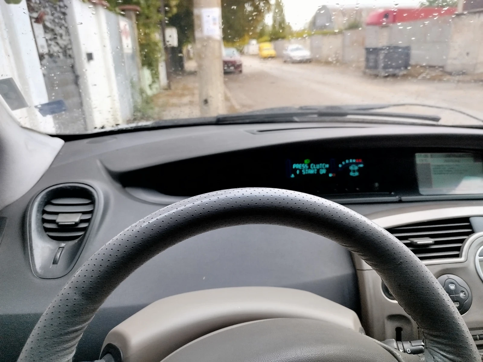 Renault Scenic  - изображение 9