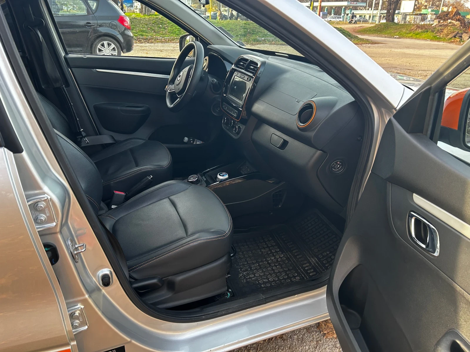 Dacia Spring 2022 - изображение 8