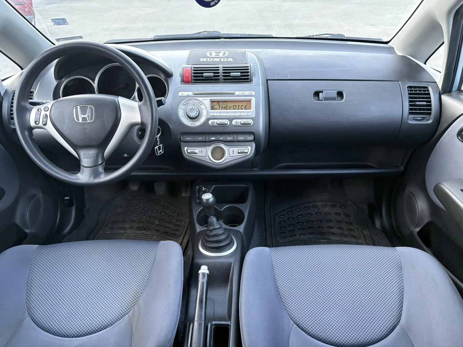 Honda Jazz 1.4i - изображение 9