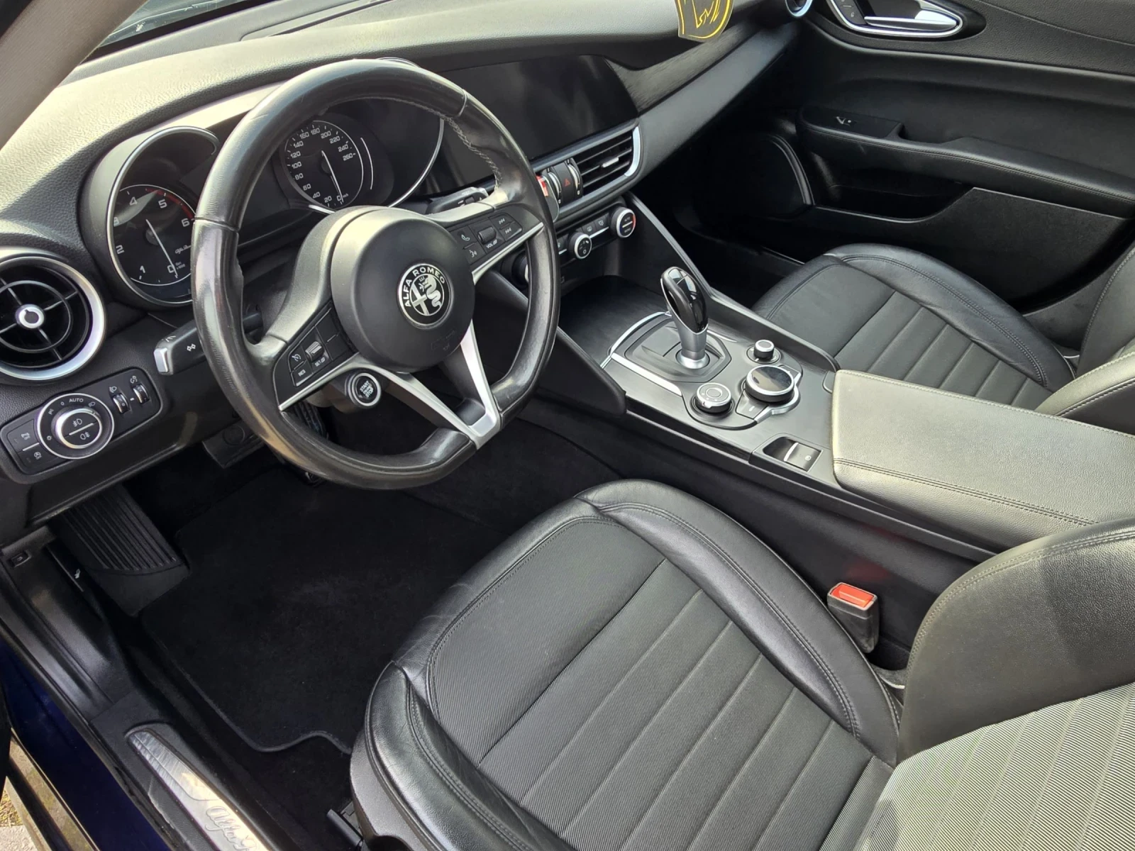 Alfa Romeo Giulia 2.2 JTD 180, снимка 6 - Автомобили и джипове - 53759755