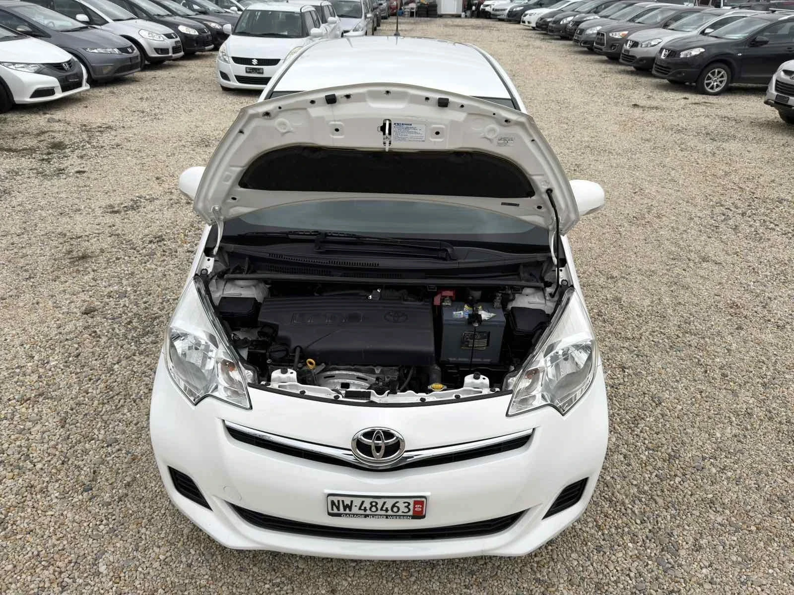 Toyota Verso S 1.3 VVT-i, снимка 4 - Автомобили и джипове - 53915167