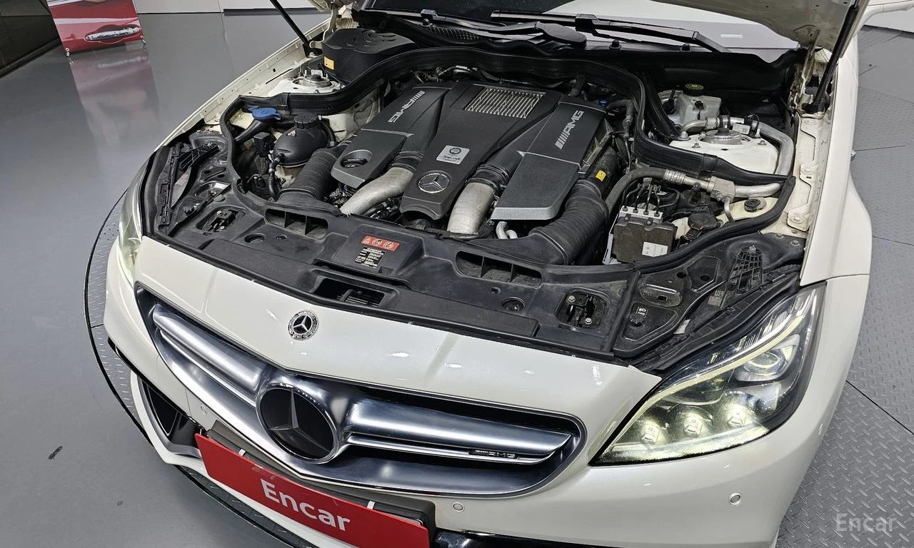 Mercedes-Benz CLS 63 AMG S* 4MATIC* ОБДУХВ* МАСАЖ* ПАНО* 360* LINE ASS* HAR, снимка 6 - Автомобили и джипове - 54386929