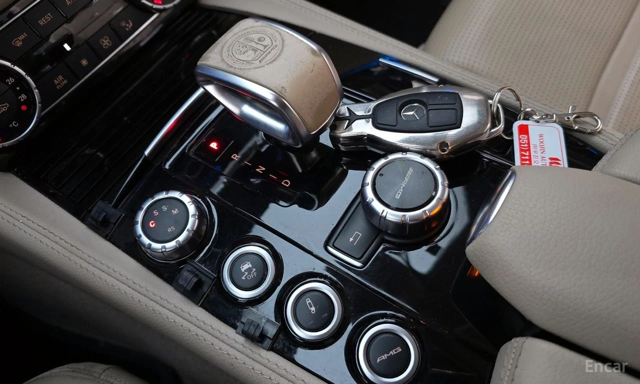 Mercedes-Benz CLS 63 AMG S* 4MATIC* ОБДУХВ* МАСАЖ* ПАНО* 360* LINE ASS* HAR, снимка 9 - Автомобили и джипове - 54386929