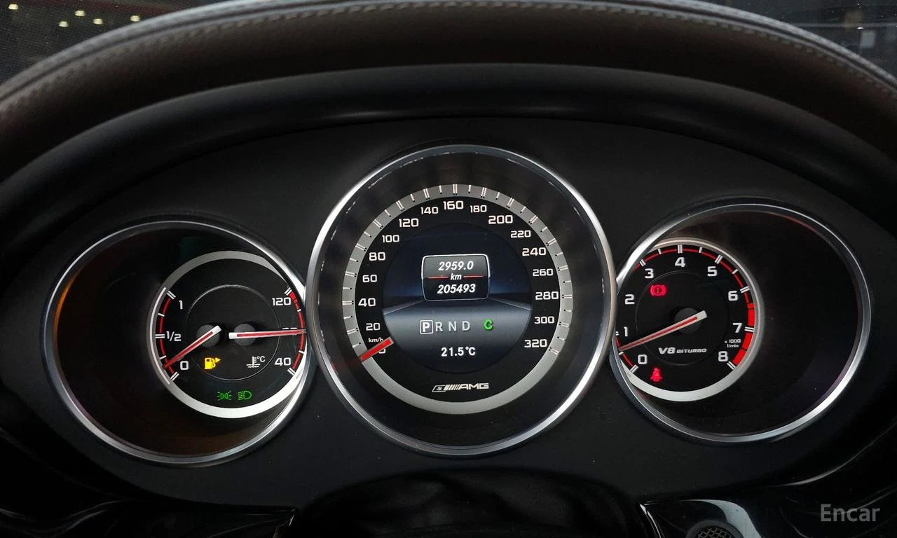Mercedes-Benz CLS 63 AMG S* 4MATIC* ОБДУХВ* МАСАЖ* ПАНО* 360* LINE ASS* HAR, снимка 8 - Автомобили и джипове - 54386929