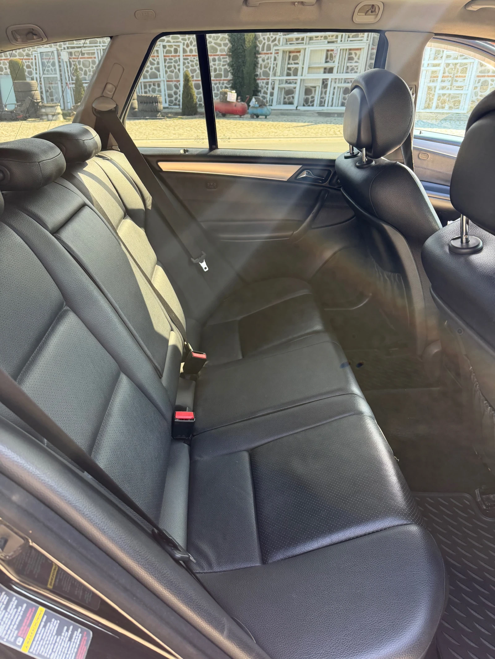 Mercedes-Benz C 200 CDI, снимка 10 - Автомобили и джипове - 54554914